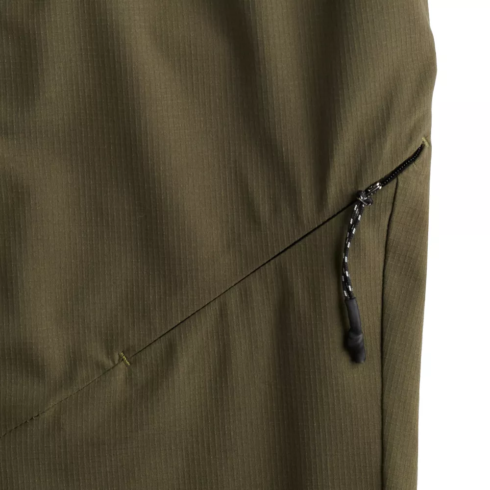 Men's FLX Commuter Slim Tapered Pants - Image 8